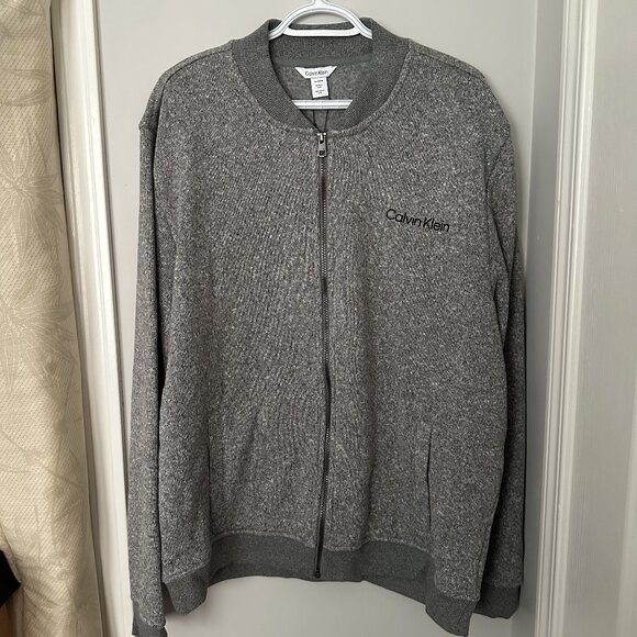 Calvin Klein โข Menโs Full Zip Embroidered Logo Sweatshirt โข Light Grey โข Size XL - Picture 5 of 10